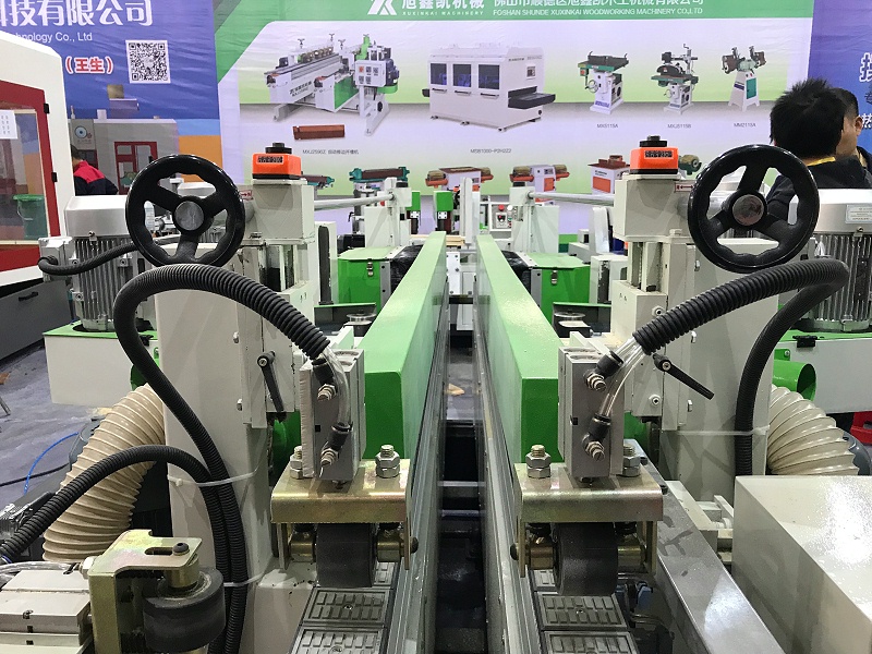 歐拓手輪廠家專業(yè)制造塑鋼手輪,內波手輪,背波紋手輪,橢圓拉手,膠木拉手,方形拉手